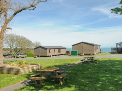 Brixham pet friendly beachside caravan park