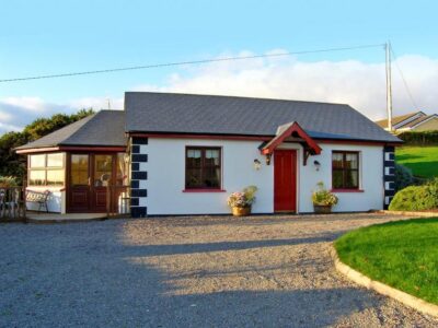 Irish coastal cottage with sea views