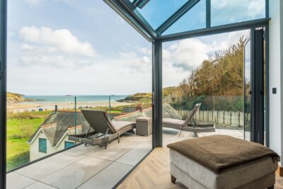 Cornwall penthouse apartment with hot tub