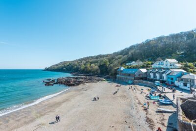 Cawsand spacious beach house sleeps 8