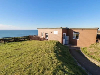 Whitsand Bay dog friendly cottage with sea views