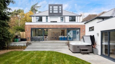 Sandbanks luxury modern home with hot tub